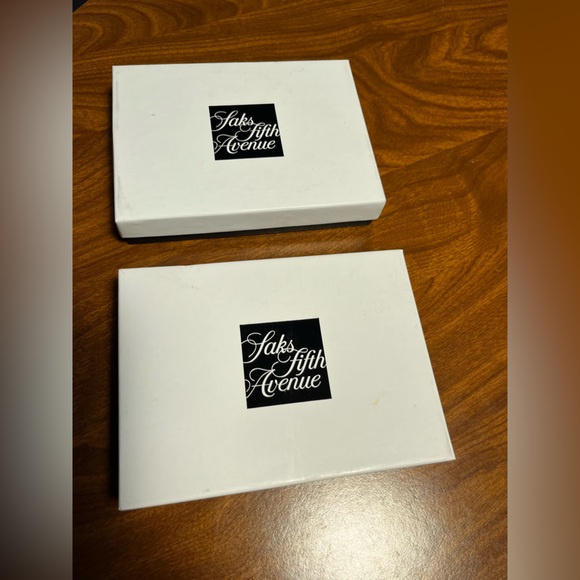 Saks Fifth Avenue Small Boxes - Picture 1 of 6